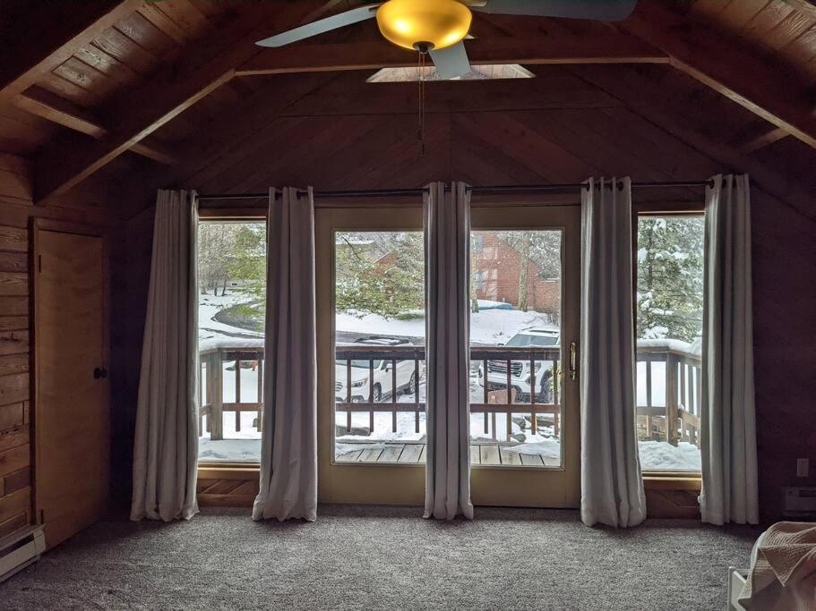 Вилла Base Camp Cortland Экстерьер фото